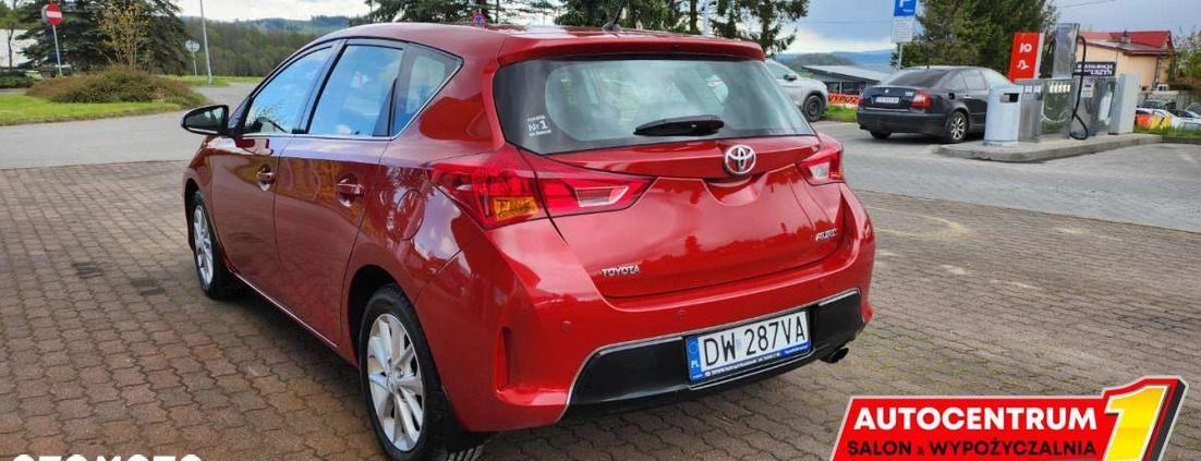 Toyota Auris cena 42900 przebieg: 64000, rok produkcji 2014 z Śrem małe 667